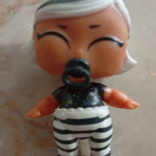 Lil Witchay collectible L.O.L. Surprise! figure