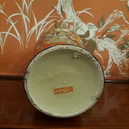 Satsuma porcelain vase used with handmade embossed painting