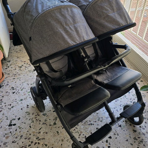 Peg Perego Book twin stroller like new with adapters and cup holders