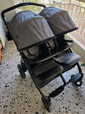 Peg Perego Book twin stroller like new with adapters and cup holders