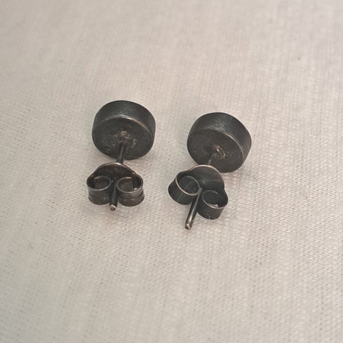 Minimal oxidized silver 925 studs with smoky lilac stone like new
