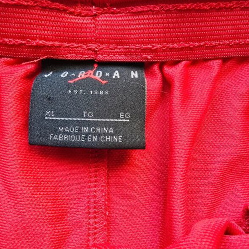 Air Jordan Diamond Basketball Shorts, red black white, size XL
