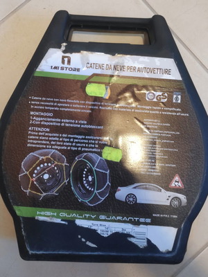 Car Snow Chains with Plastic Case