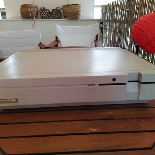 Commodore 128D case used with small mod lock