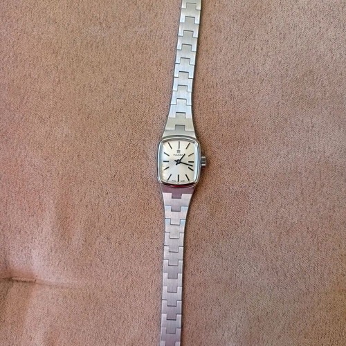 Vulcain Swiss women's wristwatch, mechanical, silver dial