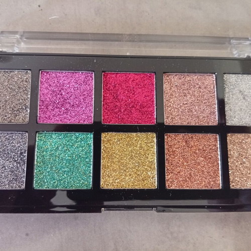 Makeup set new with NYX, Ushas, MUA, Sheglam palettes, Korres concealer, red lipstick
