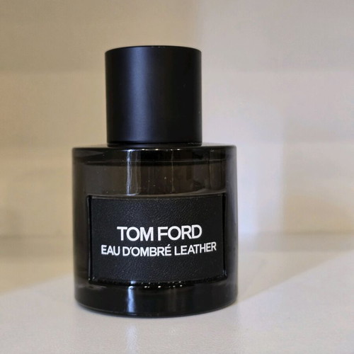 Tom Ford Eau D'Ombré Leather Eau De Toilette 50ml like new