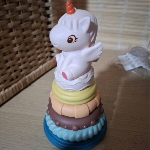 Baby teething tower made of silicone like new