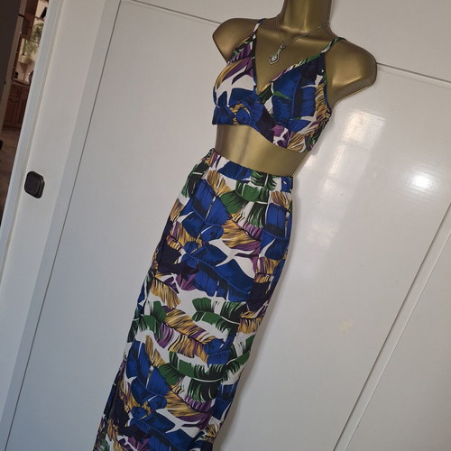 Shein 2-piece floral top and skirt set, size small