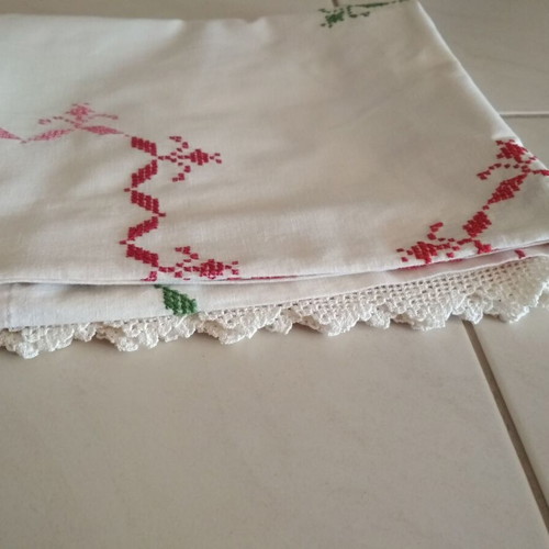 Handmade embroidered tablecloth new with lace and geometric patterns
