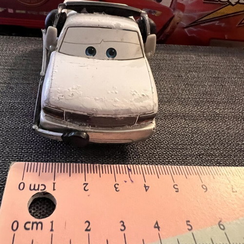 Disney Pixar Cars Brian Fee Clamp #1 Piston Cup Reporters Deluxe 2016 Mattel like new