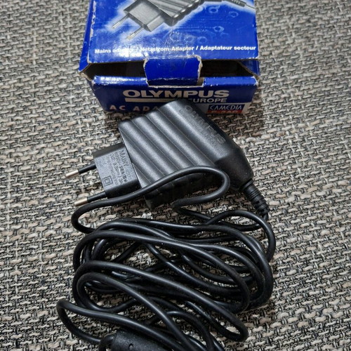 Olympus AC adaptor like new