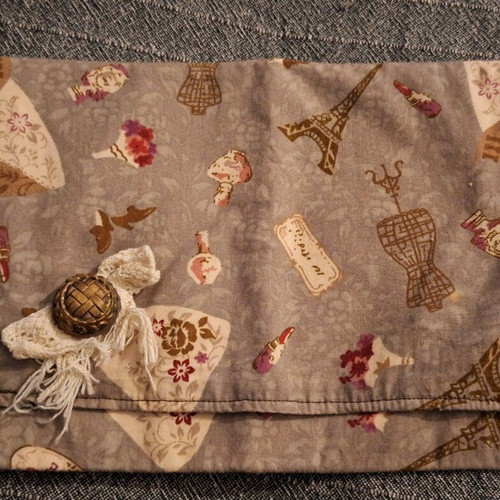 How Old Are You clutch bag like new, cotton multicolor