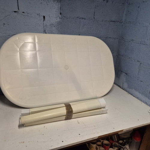 Plastic Mykonos Style Beach Table like new, 1.30m length