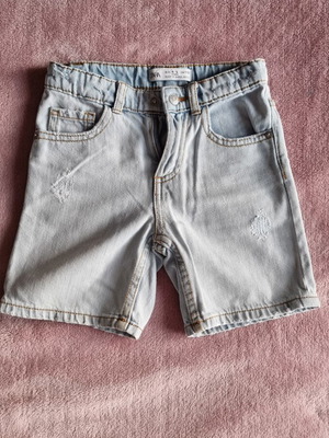 Παιδική τζιν βερμούδα Zara σαν καινούργιο, μέγεθος 4-5, τιρκουάζ