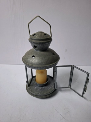 Lantern like new 25x12