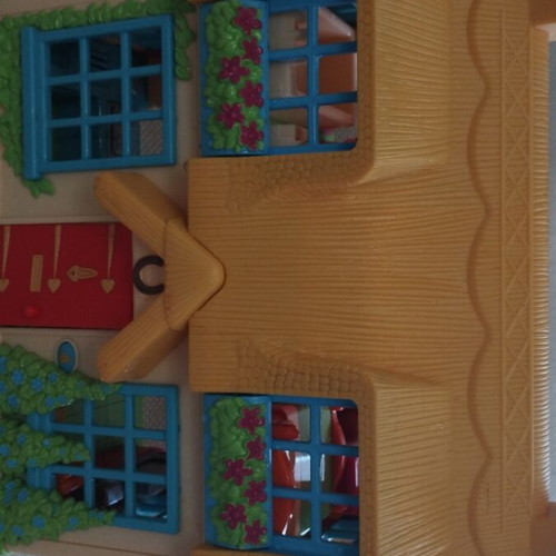 ELC Happyland playset with five figures and sounds like new