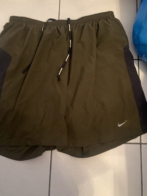 Nike running shorts with thigh-length leggings XL, like new, brown