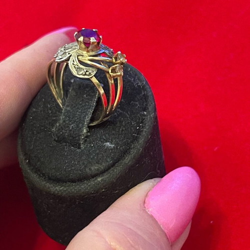 Gold ring 18K with semi-precious stones used, 2.7 g