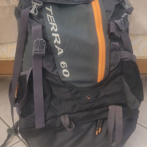 The North Face Terra 60 hiking backpack like new with adjustable Verticool back