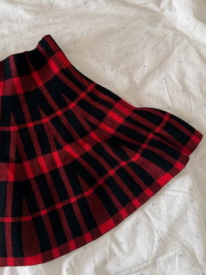 Ths Tartan Mini Skirt like new, red and black