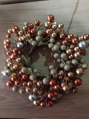 Decorative wreath like new, table or hanging