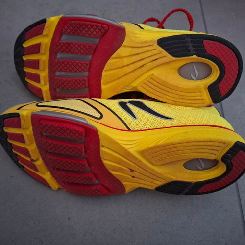 Newton Gravity III men's running shoes used, size US 8.5 EU 41.5