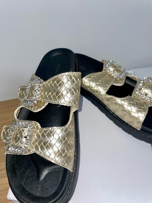 Sandals like new, size 40, black and gold