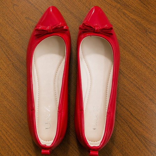 Ballerinas size 41 new, red patent leather with bow