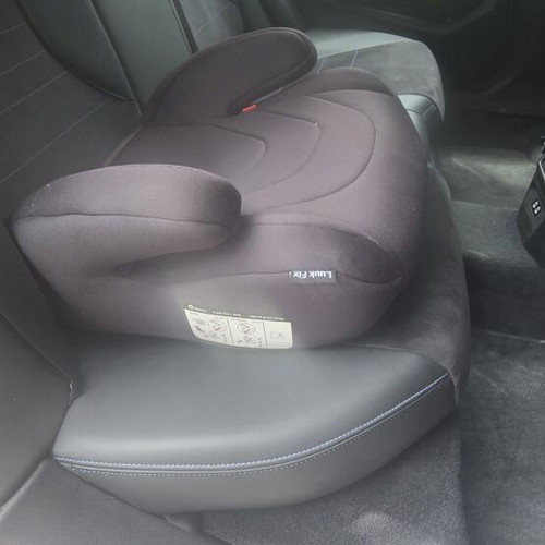 Lionelo Luuk Fix ISOFIX child car seat like new for children 22-36kg
