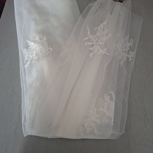 Pronovias wedding dress used, size M 38 10, white