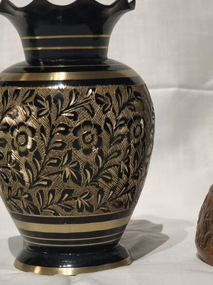 Decorative set of 3 items like new, glass, bronze and ceramic