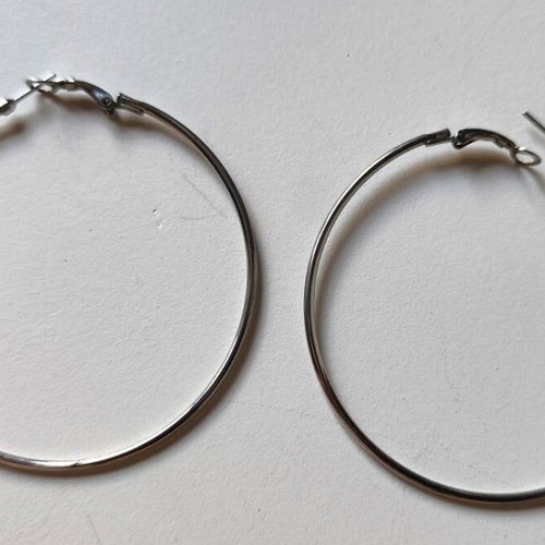 Hoop earrings diameter 6 cm like new, gray, set of 8