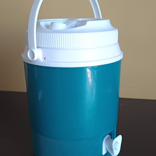 Reangwa insulated water container 5 liters like new with tap