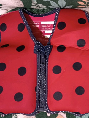 Baby swim vest like new, suitable for girls