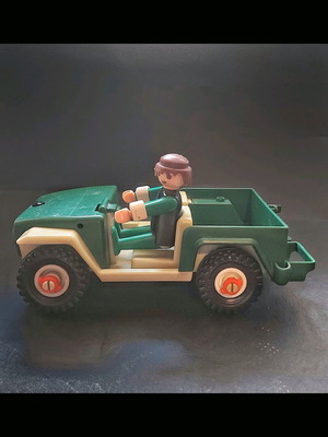 Playmobil vintage jeep car used with figure