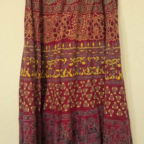 Boho skirt used, colorful, size small