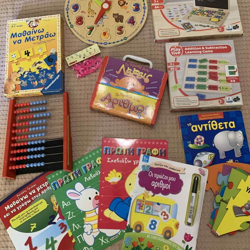 Preschool Educational Toys and Books Set like new, pack of 10