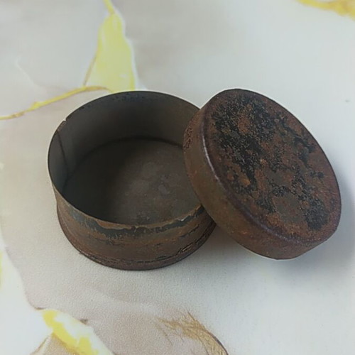 Tziginou box vintage used