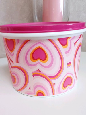 Tupperware 2 Valentine's canisters new