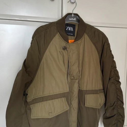 Zara bomber jacket like new, medium oversized, khaki with orange lining