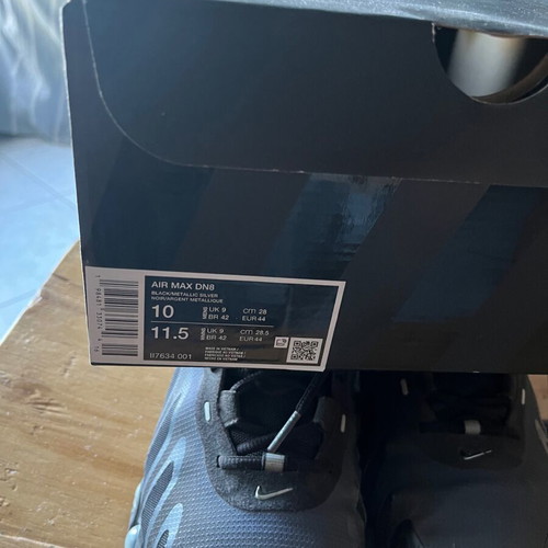 Nike Air Max DN8 sneakers, size 44, black and grey