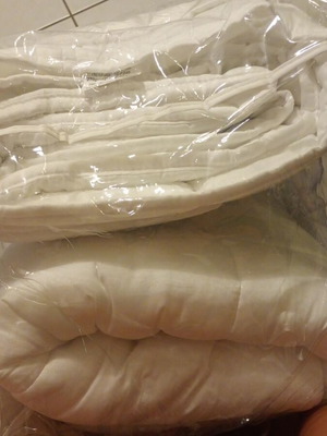 White Microfiber Quilt new, 220x240 cm, MicroStripe design