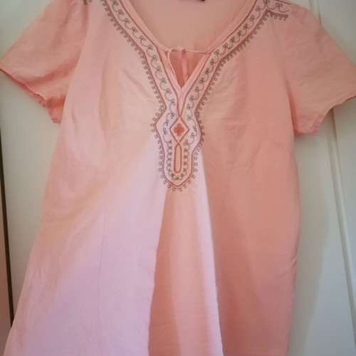 Saix women's embroidered blouse like new, size L/XL, 100% cotton