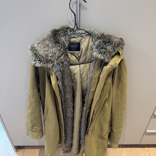 Μπουφάν χακί Zara μεταχειρισμένο με αφαιρούμενη επένδυση