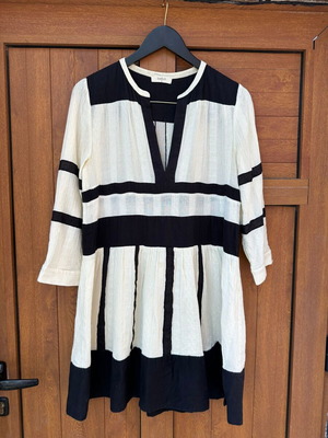 Ba&Sh dress size M like new, beige and black cotton