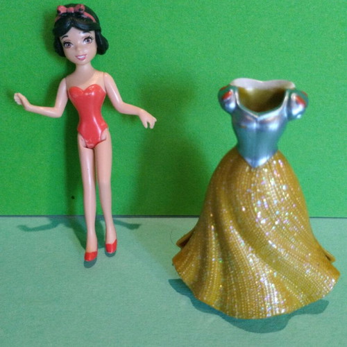 Snow-White magic clip dress figure like new