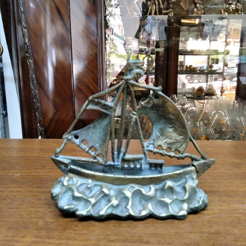 Pirate ship miniature used, metal construction