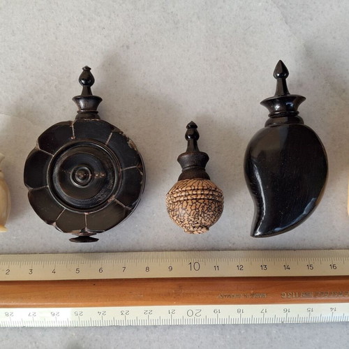 Miniature bottles handmade from India, set B, new