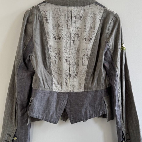 St-Martins Neo Baroque blazer size M, like new, grey
